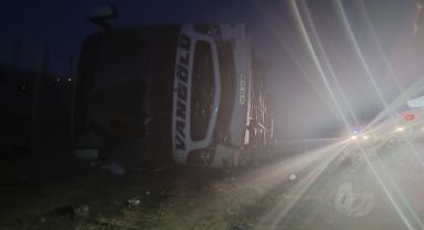 Kırşehir’de yolcu otobüsü yan yattı: 15 yaralı