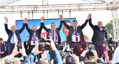 Özel ve Tugay'dan Ödemiş'te mesajlar!