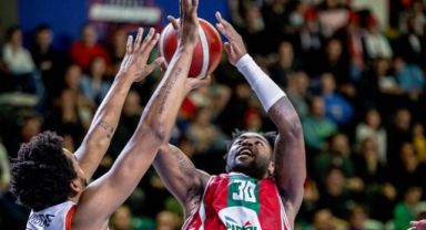 P. Karşıyakalı Kelan Martin haftanın 5'ine seçildi