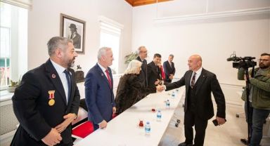 Tunç Soyer: Sizler için ne yapsak az, eksik