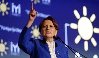 Akşener koltuğa veda etti: Başarısızlığı ben aldım, başarıyı siz yakalayacaksınız!