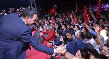 Başkan Önal’dan dayanışma çağrısı: Tebrik çiçekleriniz desteğe dönüşsün