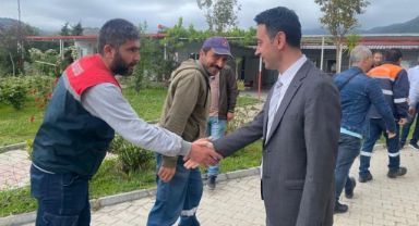 Bayraklı Başkanı Önal'ın yeni haftada ilk mesaisi şantiyeler