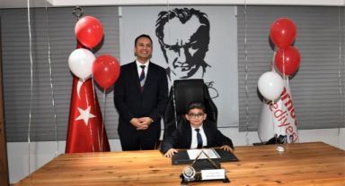 Bornova'da küçük başkandan 'Filistin' mesajı