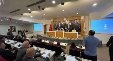 Çiğli'de yeni dönemin ilk meclisi tamam!