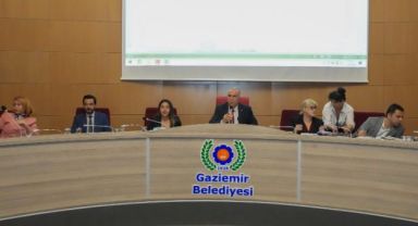 Gaziemir’de Ünal Işık yönetiminde ilk meclis