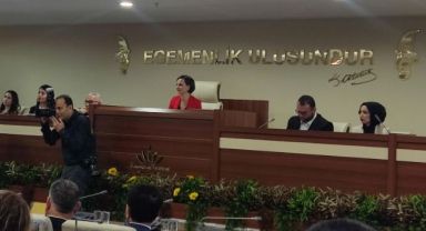 Karabağlar'da yeni dönemin ilk meclisi tamam… Görevlendirmeler belli oldu!