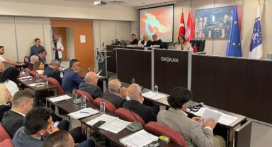 Karşıyaka'da yeni dönemin ilk meclisi tamam!