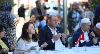 Menderes’te şehitler unutulmadı