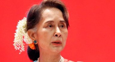 Myanmar’da devrik lider Suu Kyi ev hapsine alındı