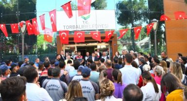 Torbalı Belediyesi 1 Mayıs’ı halaylarla kutladı