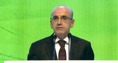 Bakan Şimşek'ten uyarı: Borsa oyun alanı değil!