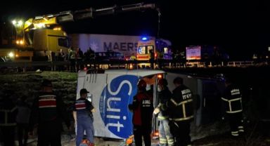 Beylikdüzü E-5’te işçi servisi devrildi: 13 yaralı