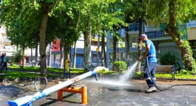Buca’da temizlik harekâtı tam gaz sürüyor