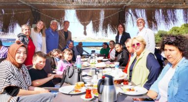 Çeşme Belediyesi Özel Gereksinimli Bireyler ve Annelerini ağırladı