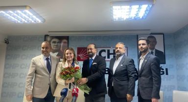 DEVA'dan istifa ettiler… Konak'ta CHP'ye dev transfer!