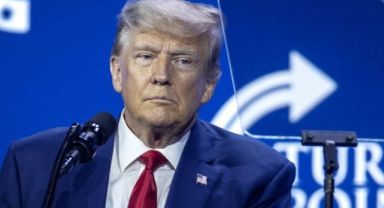 Eski sağ kolu Cohen, Trump’tan para çaldığını itiraf etti
