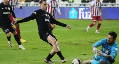 Galatasaray ile Sivasspor 36. randevuda