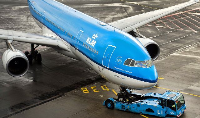 Hollanda’da yolcu uçağının motoruna kapılan kişi hayatını kaybetti