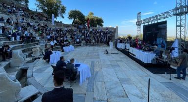 İzBB Meclisi Metropolis'te… Gündem '90 dakika'