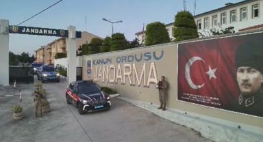 İzmir'de dolandırıcı şebekesi çökertildi: Dev operasyonda 11 gözaltı