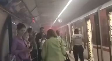 İzmir metroda yangın paniği!