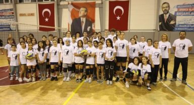 Kaymakamlık Kupasının sahibi Efes Selçuk Belediyesi oldu