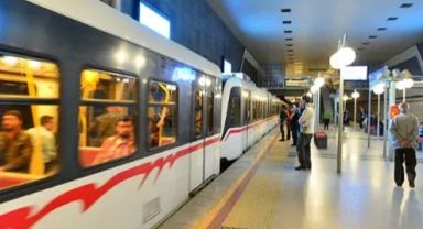 Metro'da intihar girişimi: Seferlerde aksama!