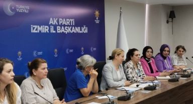 İzmir'in AK Kadınları bir araya geldi… Neler konuşuldu?