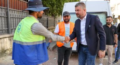 Başkan Görkem Duman sahaya indi... Mahalle ziyaretlerine başladı!