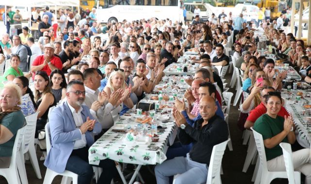 Başkan Ünsal ve yüzlerce emekçi bayram sofrasını paylaştı