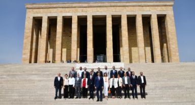 Başkan Yıldız’dan Anıtkabir’e ziyaret