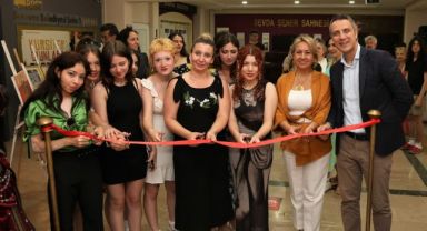 Bornova'da yedi öğrenciden “Yedili Yansıma” sergisi