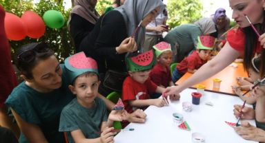 Bornovalı minikler Karpuz Festivali’nde eğlendi