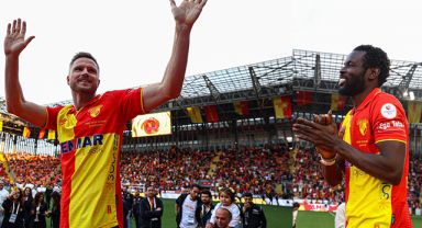 Göztepe’de iki oyuncu daha yolcu
