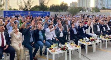 AK Parti İzmir bayramlaştı... Ne mesajlar verildi?