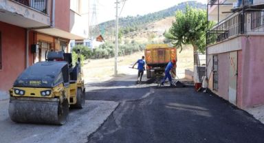 İzmir’de bayramda da yol çalışmaları hız kesmedi