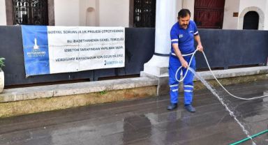  İzmir'in ibadethanelerinde bayram temizliği