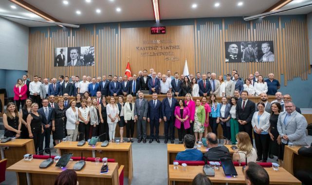 Özel’den belediye başkanlarına ve meclis üyelerine ‘balans’ ayarı!