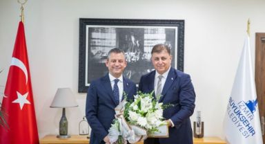 Özel'den Tugay'a ziyaret: İzmir’e canımız gibi sahip çıkmaya devam edeceğiz!