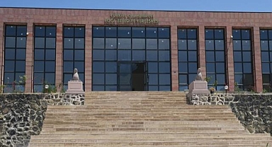 Foça'da gündem satış yetkisi... 19 taşınmaz vitrine çıkıyor!