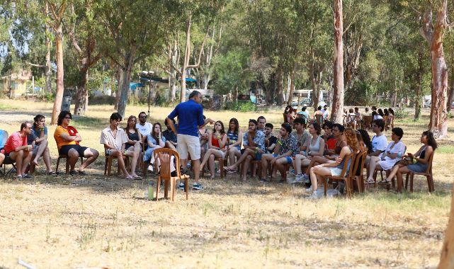 Genç ve usta tiyatrocular Efes Selçuk’ta buluştu
