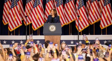 Kamala Harris'ten ilk seçim mitingi!