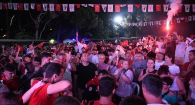 Milli heyecan Bornova’da bir başka yaşanıyor