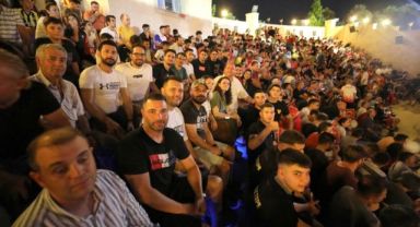Milli maç heyecanı dev ekranda Menderes’te!