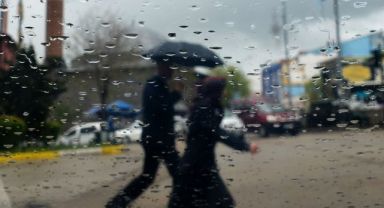 Sağanak yağış Bayburt’ta sele neden oldu