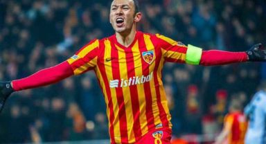 Umut Bulut futbolu bıraktı