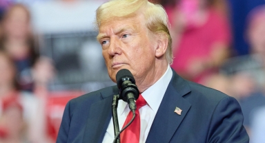ABD Başkan Adayı Trump, Demokrat rakibi Harris’i hedef aldı