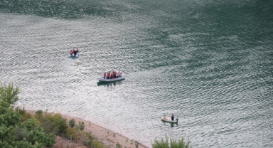 Adana’da düşen helikopterin enkazı tespit edildi