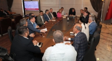 AK Parti İl Başkanlığı’nda önemli toplantı!